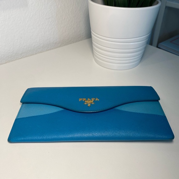 PRADA RARE Bi-Color Saffiano Leather Slim Envelope Wallet - Picture 7 of 17